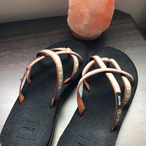 Teva Olowahu Sandals